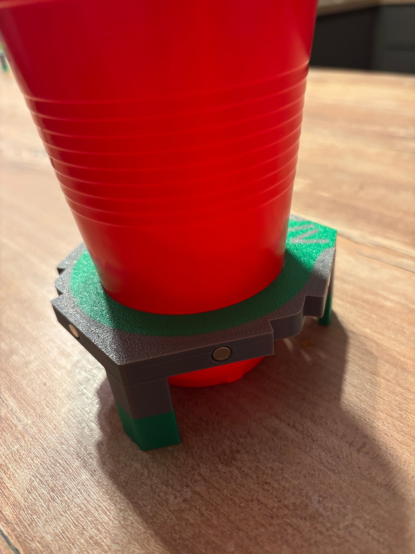 Magnetisches Beerpong-Aufstellsystem